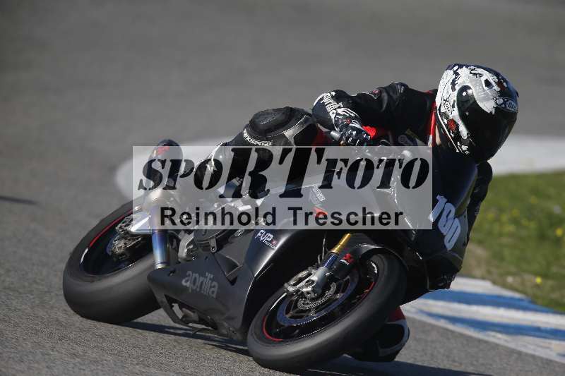 /Archiv-2024/01 26.-28.01.2024 Moto Center Thun Jerez/Gruppe gruen-green/100